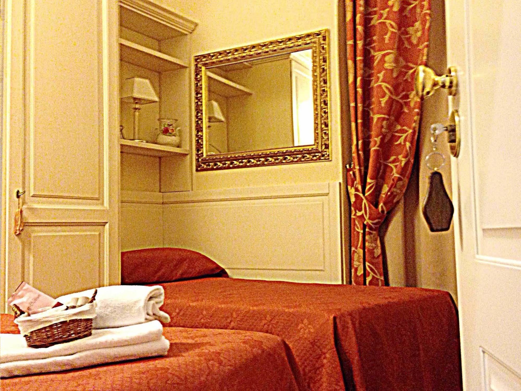 مبيت وإفطار روما Residenza Domiziano المظهر الخارجي الصورة